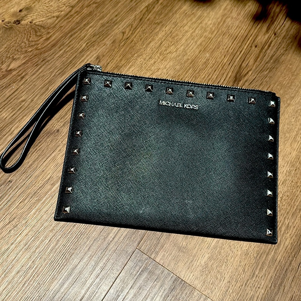 Michael Kors Black Jet Set Wristlet